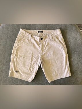 ARC’TERYX Sz 32 Khaki Mens Shorts Orig $120